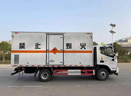 珲春爆破器材运输车